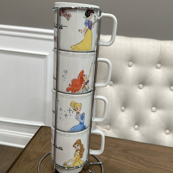 Disney Princesses Set of 4 Stackable mugs: Snow White, Ariel, Cinderella, Belle - Picture 2 of 2